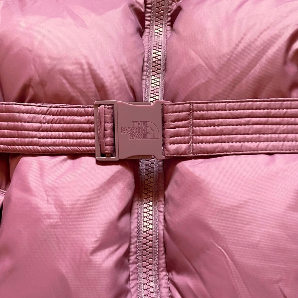 The North Face Women’s Nuptse Belted Mid Jacket - Picture 4 of 10